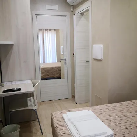 Gida Metro B Monti Tiburtini Homestay szállás *