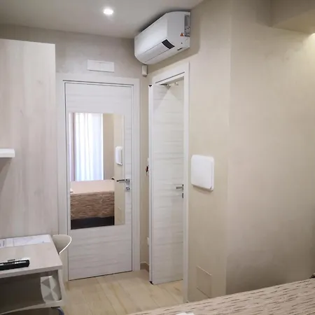 Gida Metro B Monti Tiburtini Homestay szállás Róma